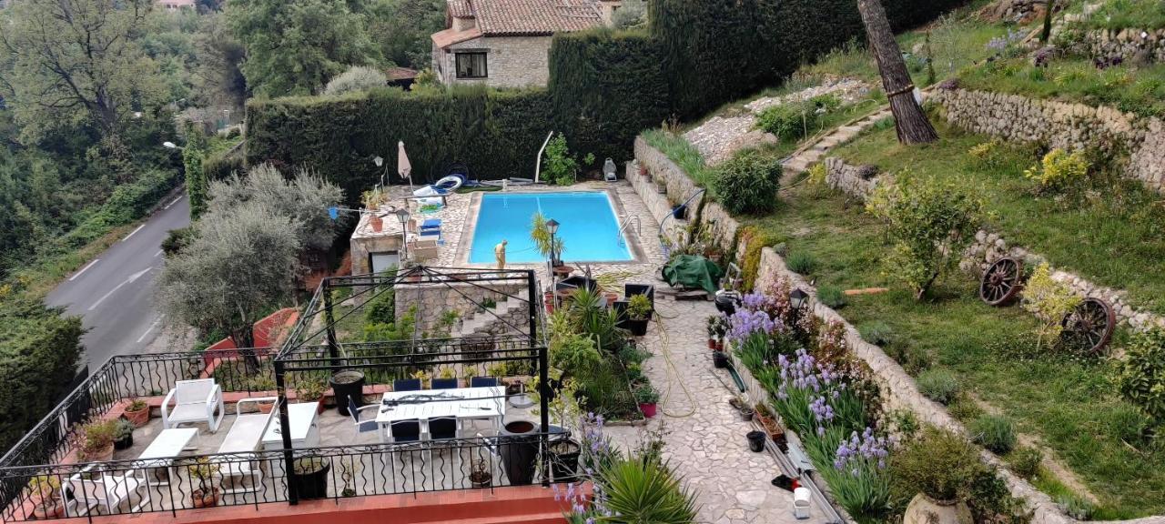 Bed and Breakfast Mas Des Buscades Cabris Zewnętrze zdjęcie